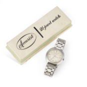 A GENTS STEEL ACCURIST BRACELET WATCH