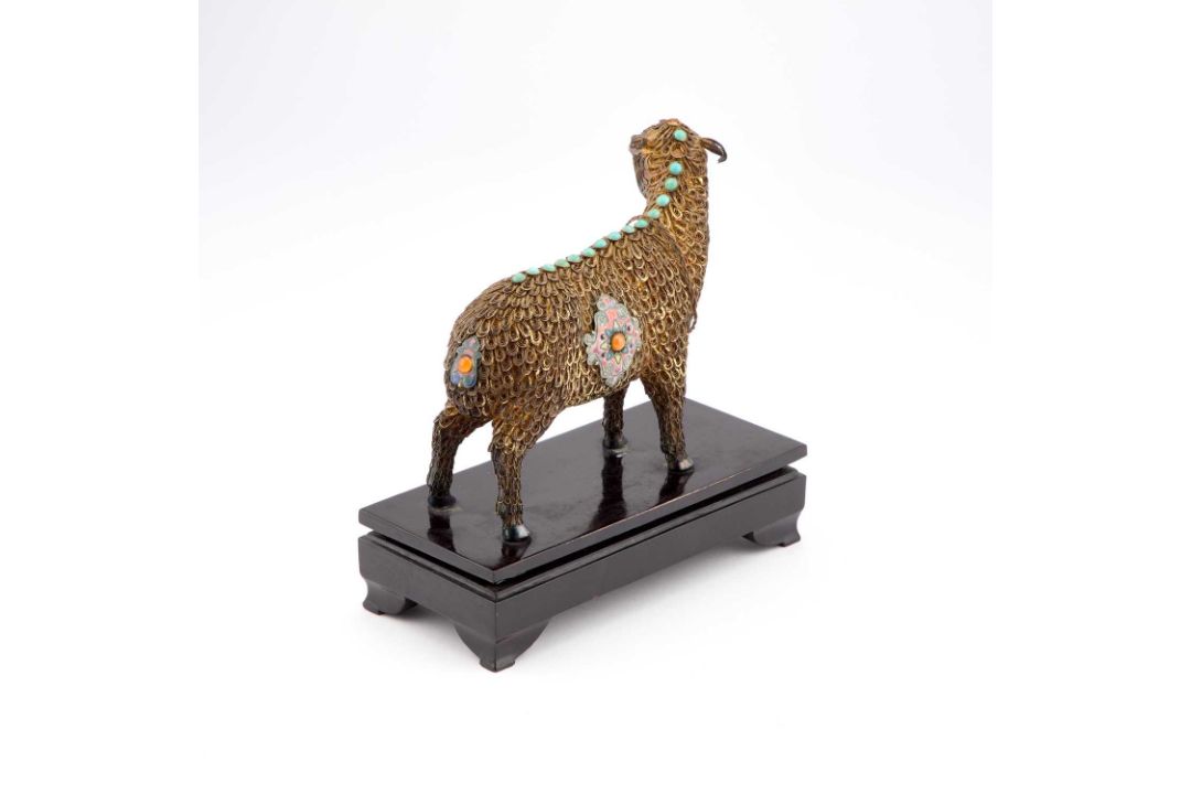 A CHINESE SILVER-GILT, FILIGREE AND ENAMEL MODEL OF A SHEEP - Image 2 of 2