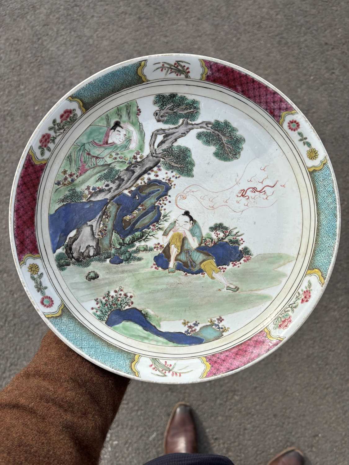 A CHINESE PORCELAIN DISH - Image 6 of 8