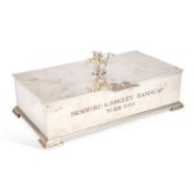 AN ELIZABETH II SILVER CIGARETTE BOX