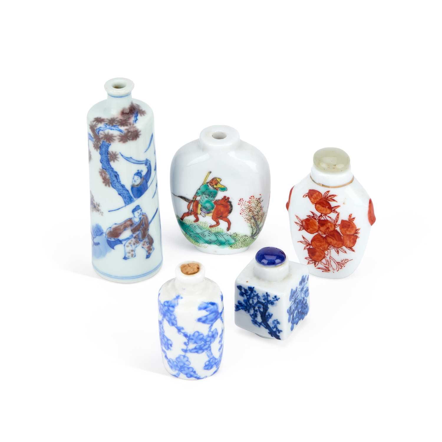 A GROUP OF FIVE CHINESE PORCELAIN SNUFF BOTTLES