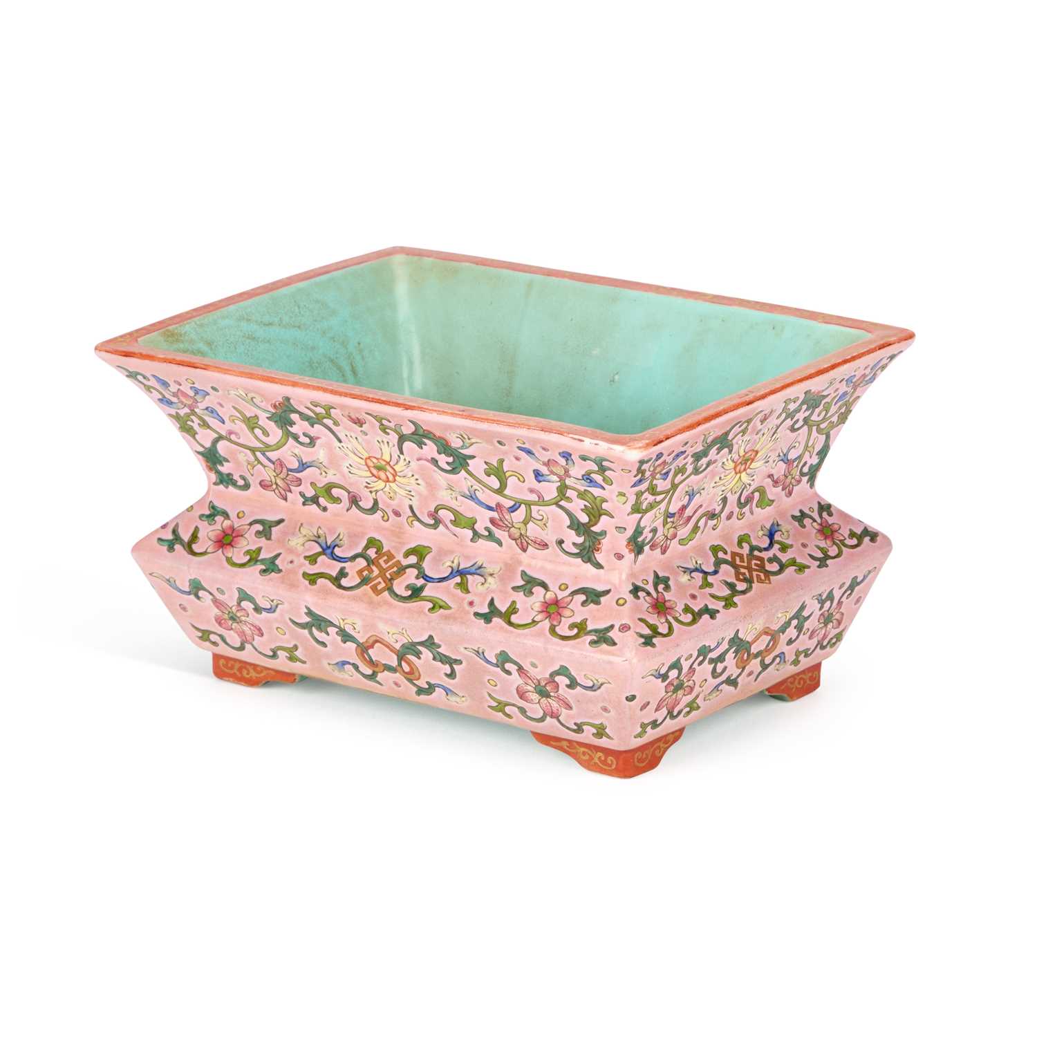 A CHINESE FAMILLE ROSE PORCELAIN JARDINIÈRE - Image 2 of 7
