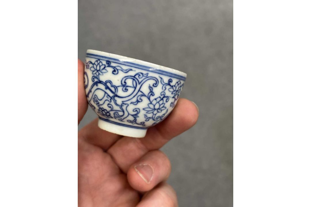THREE CHINESE BLUE AND WHITE PORCELAIN CUPS - Image 10 of 15