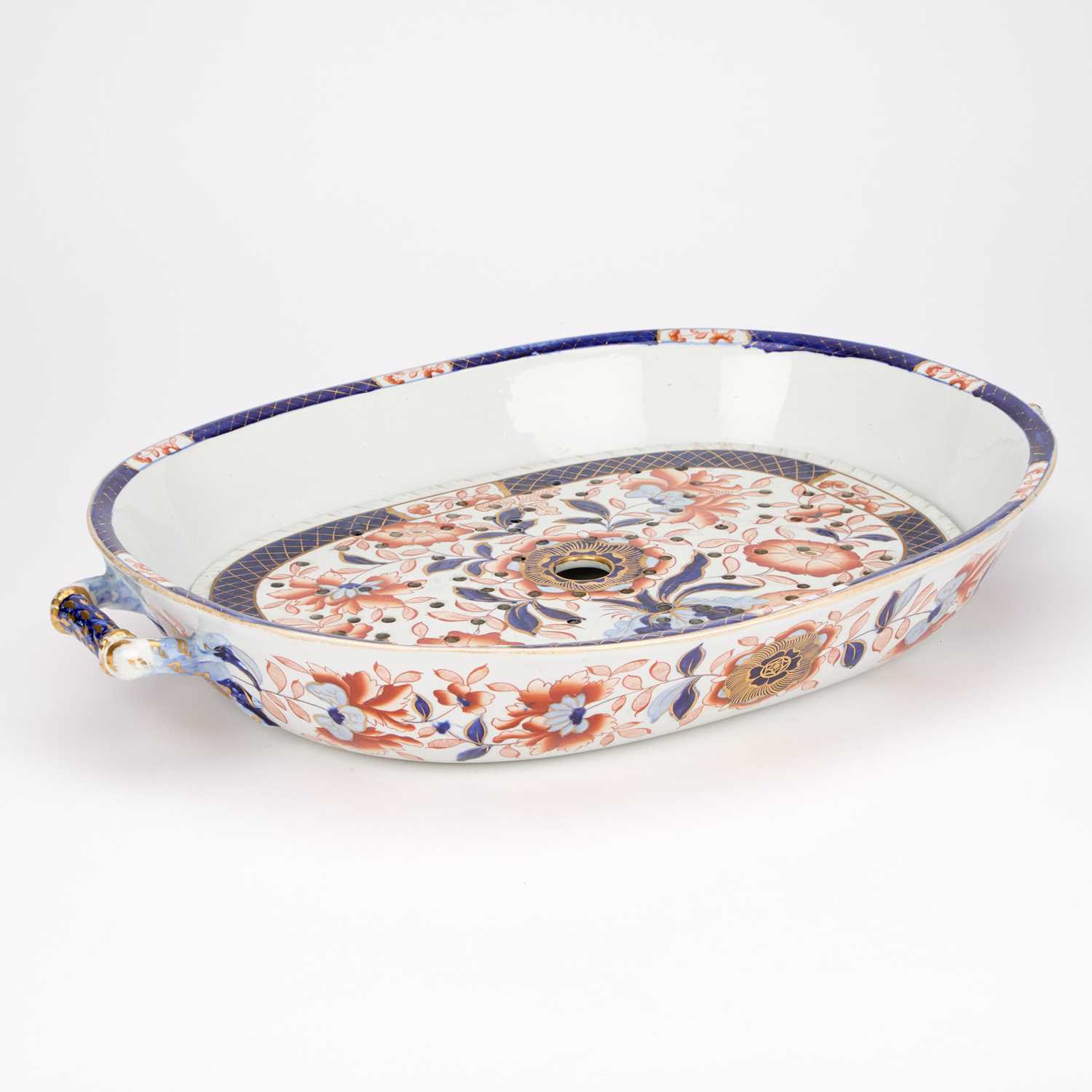 AN EARLY 19TH CENTURY IRONSTONE CHINA DISH AND STRAINER - Image 2 of 7
