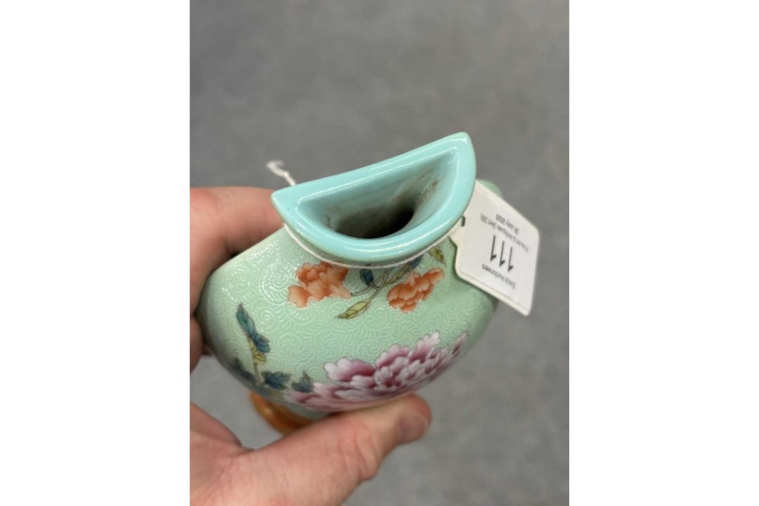 A CHINESE FAMILLE ROSE 'FLORAL' WALL VASE - Image 9 of 14