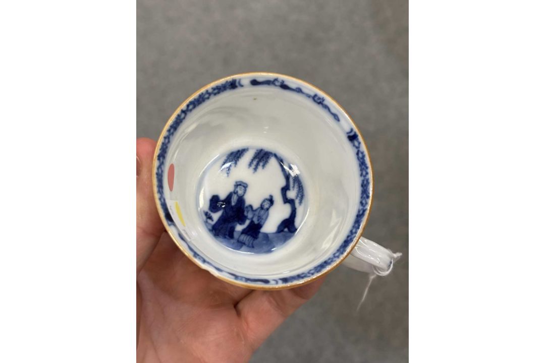 THREE CHINESE BLUE AND WHITE PORCELAIN CUPS - Image 15 of 15