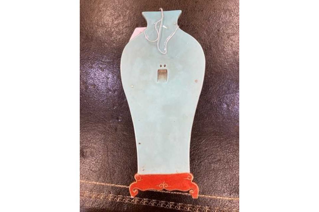 A CHINESE FAMILLE ROSE 'FLORAL' WALL VASE - Image 6 of 14