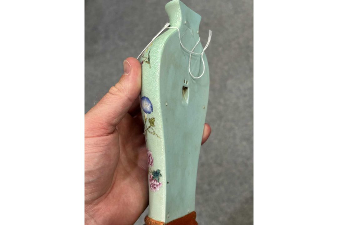 A CHINESE FAMILLE ROSE 'FLORAL' WALL VASE - Image 8 of 14