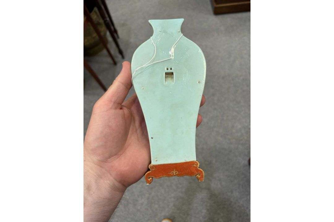 A CHINESE FAMILLE ROSE 'FLORAL' WALL VASE - Image 14 of 14