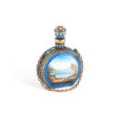 AN EARLY 20TH CENTURY RUSSIAN SILVER AND ENAMEL SCENT BOTTLE