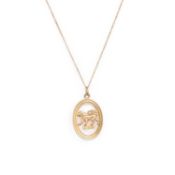 A 9 CARAT GOLD LEO PENDANT ON CHAIN