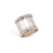 A LARGE 19TH CENTURY AMERICAN STERLING SILVER NAPKIN RING