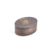 AN 18TH CENTURY FRENCH SILVER SNUFF BOX