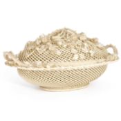 A BELLEEK PORCELAIN COVERED BASKET 19TH CENTURY