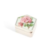 AN EARLY 20TH CENTURY SILVER AND ENAMEL BOX