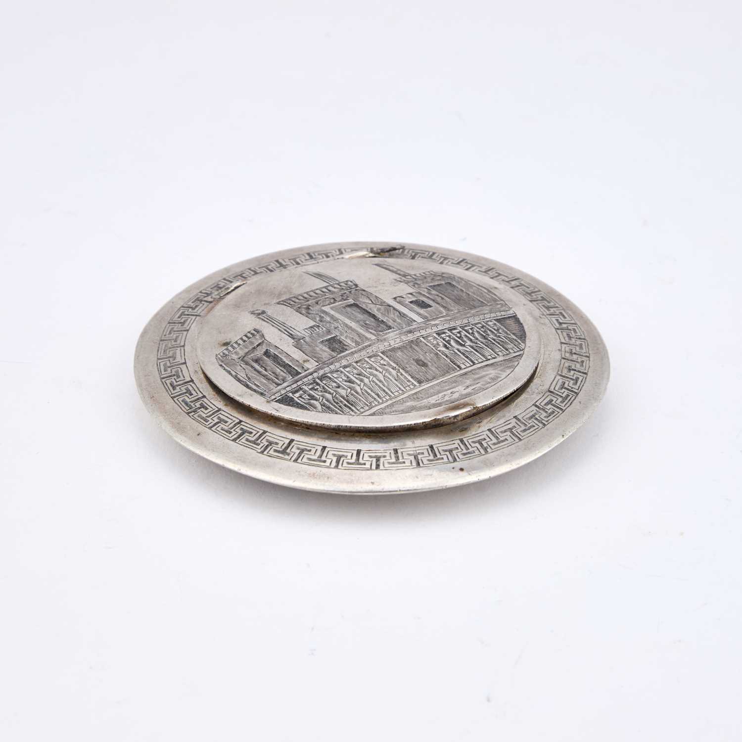 A PERSIAN SILVER COMPACT - Image 2 of 4