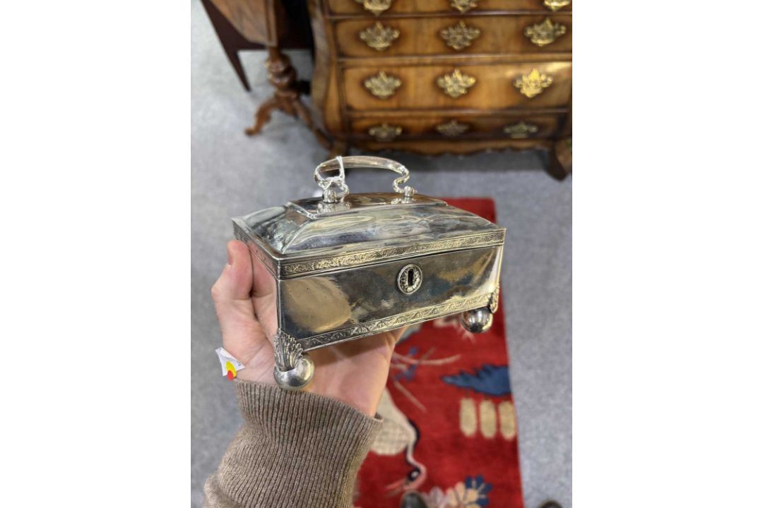 A 19TH CENTURY GERMAN SILVER SUGAR BOX - Image 7 of 13