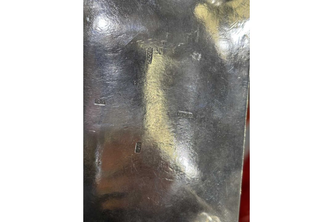 A 19TH CENTURY GERMAN SILVER SUGAR BOX - Image 12 of 13