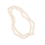 A CULTURED PEARL NECKLACE