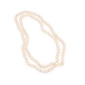 A CULTURED PEARL NECKLACE