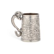 A FINE 19TH CENTURY CHINESE SILVER MUG