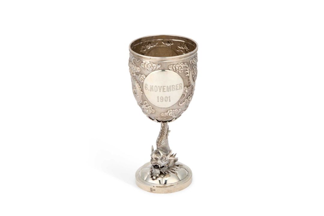 A 19TH CENTURY CHINESE SILVER GOBLET - Image 1 of 2
