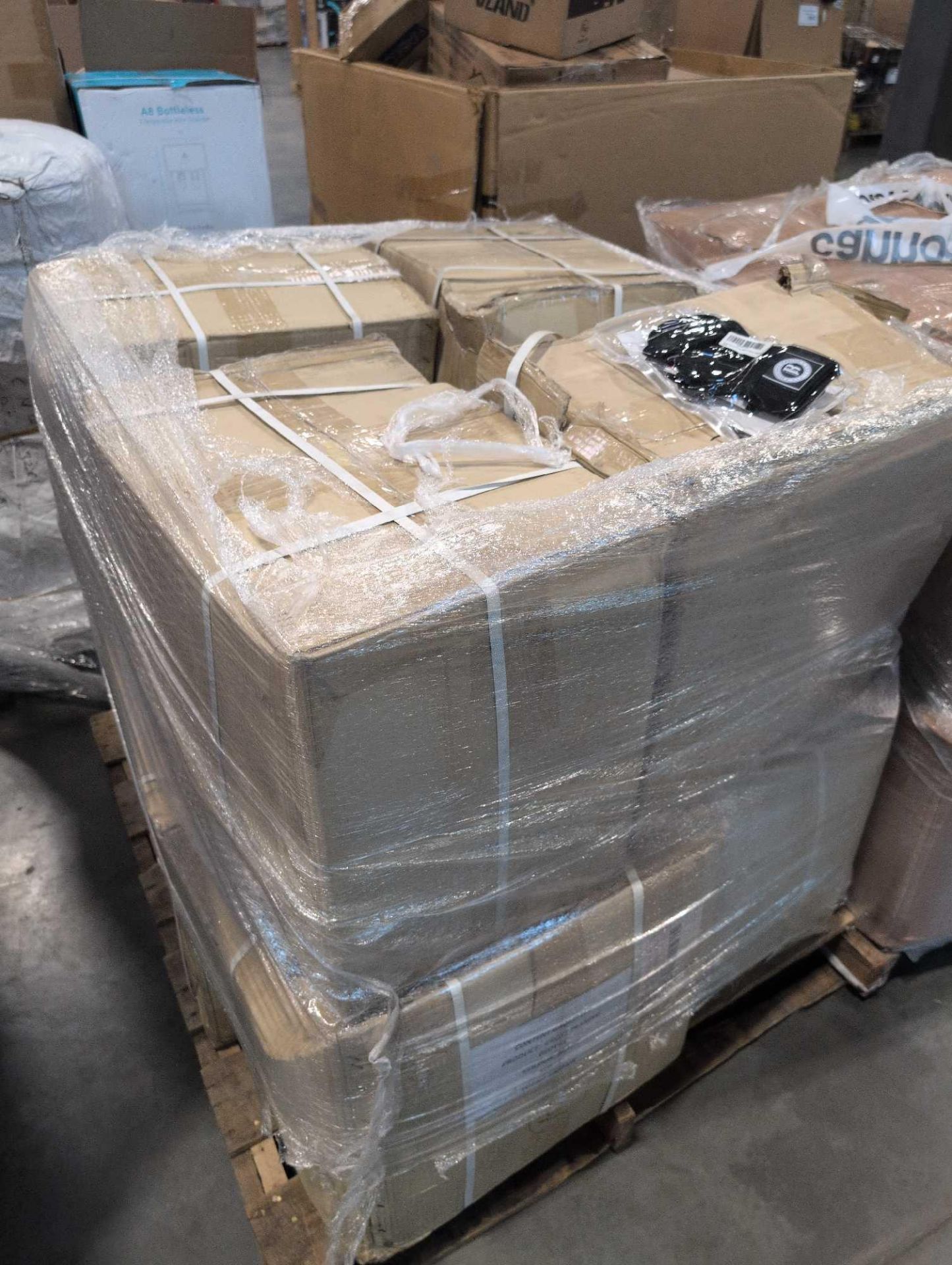 900 Pairs of Cross Training gloves - Image 5 of 7