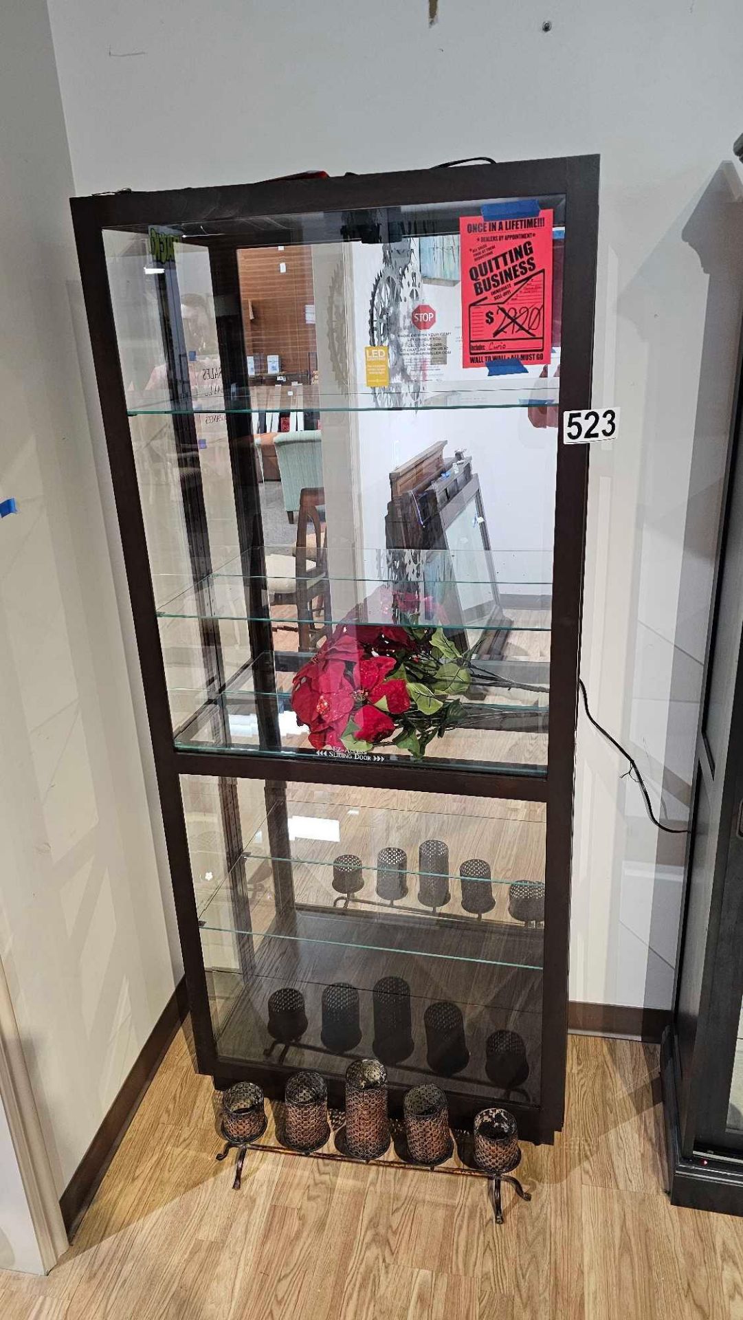 two curio cabinets with contents - Image 8 of 8