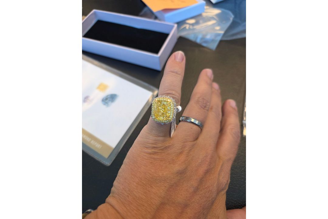 11.24 Carat Yellow Diamond Ring - Image 15 of 25