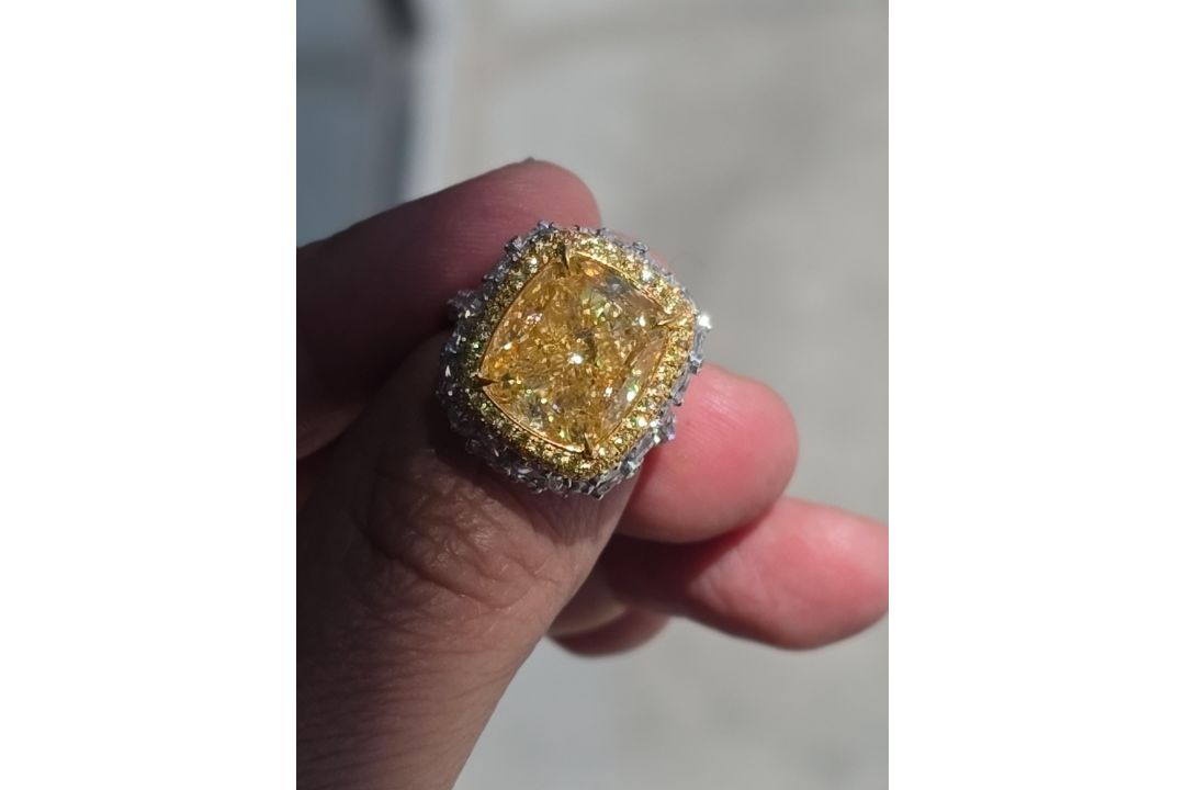 11.24 Carat Yellow Diamond Ring - Image 11 of 25