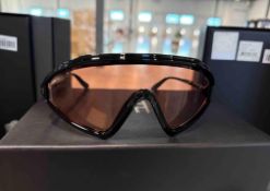 Tom Ford Lorna sunglasses, FT1121, 00–00-120