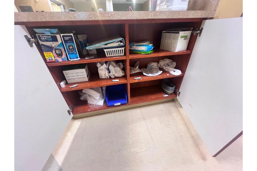 Contents of Cabinet (both sides) - Image 10 of 10