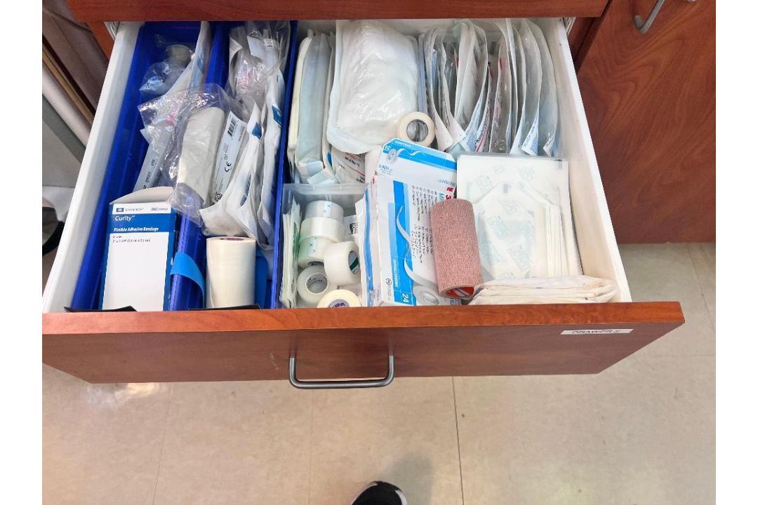 Contents of Cabinet (both sides) - Image 3 of 10
