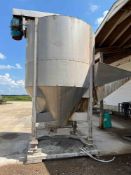 Adams Vertical Mixer