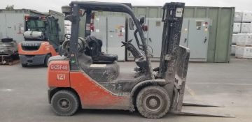 2017 Toyota 8FGU25, Two Stage Forklift
