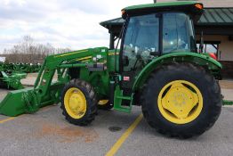 2022 John Deere 5055E With loader