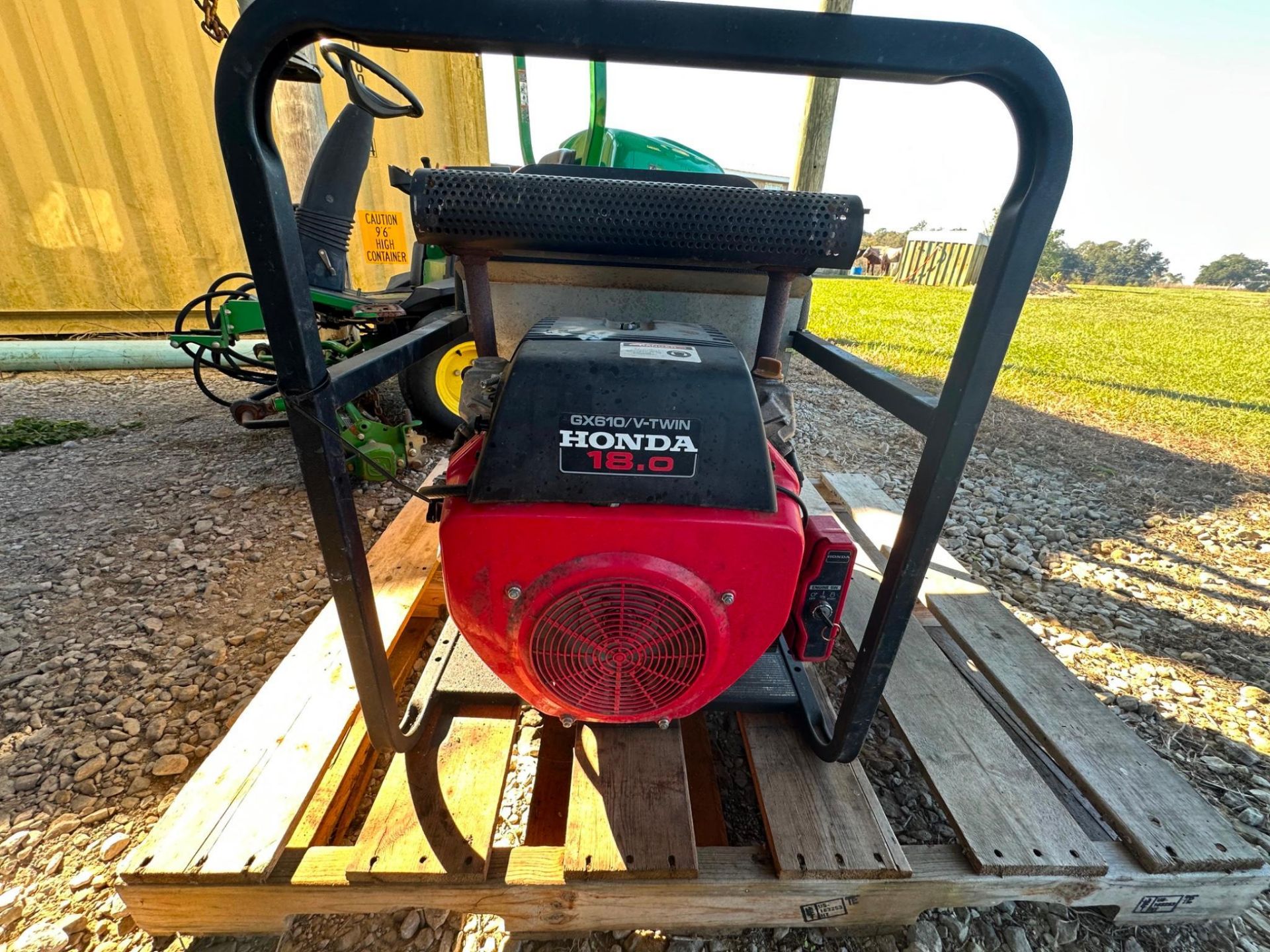 Master MGH8500IE 8,500-Watt Generator Electric Start, 18HP Honda Engine - Image 2 of 16