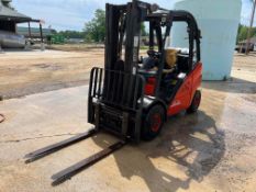Linde Fork Lift