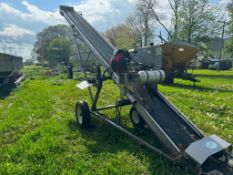 2021 Doyle Field Loader Conveyer