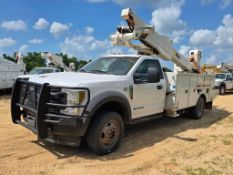 2019 Ford F550 4x4 Bucket Truck with Altec AT41 Boom - 46FT Working Height and Jib Winch