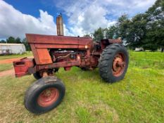International 1066 2wd tractor