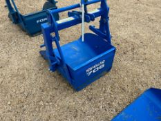 NEW HOLLAND 706 30 INCH 3PT DIRT SCOOP