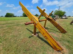 Hay Van FL-95 Bale Squeezer - Hydraulic Bale Grab for Round and Square Hay Bales