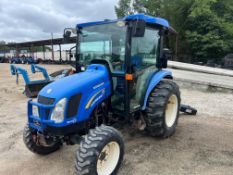 2012 NEW HOLLAND BOOMER 3045 COMPACT TRACTOR WITH 250TL LOADER (TRANSMISSION ISSUES)
