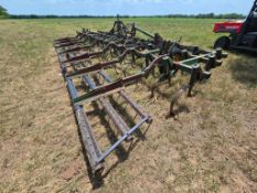 John Deere 1110 Field Cultivator - Heavy-Duty Soil Finisher for Precision Tillage