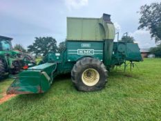 2010 KMC 3376 Peanut Combine
