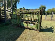 Powder River Squeeze Chute