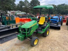 2020 John Deere 1025R MFWD Compact Tractor