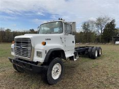 1992 Ford L900 Cab Chassis with Low Milage Cummins