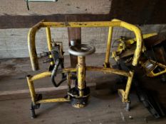 Hydraulic rail grinder